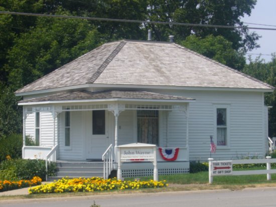 06 John Wayne birthplace, Winterset