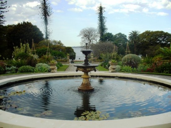 Government House fountain