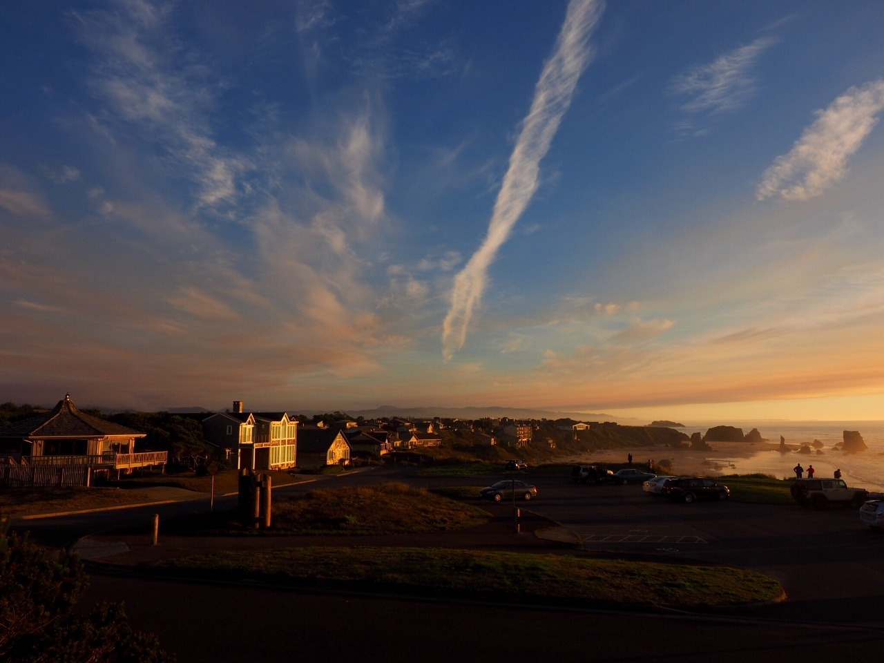 The Sun bids farewell to the shoreline