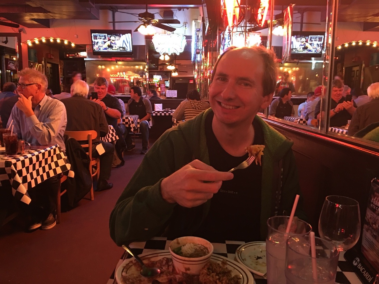 Inside Acme Oyster House